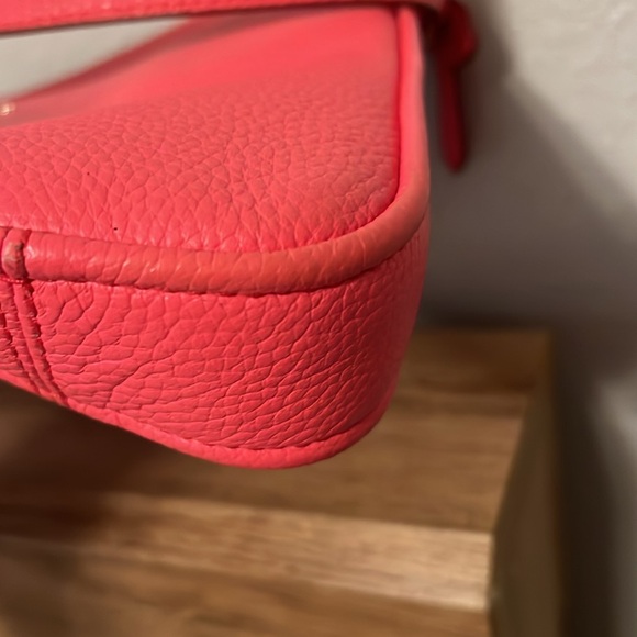 Kate Spade Coral  Pebbled Leather Crossbody - Picture 5 of 12